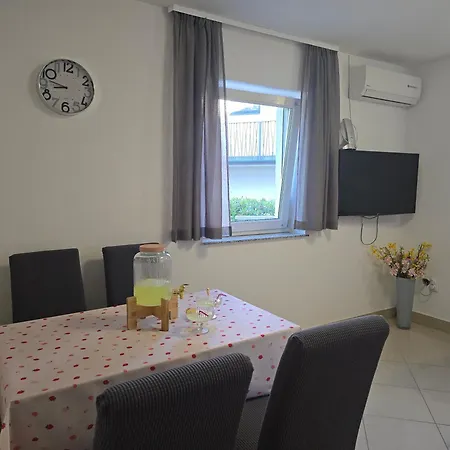 Josipa Appartement *